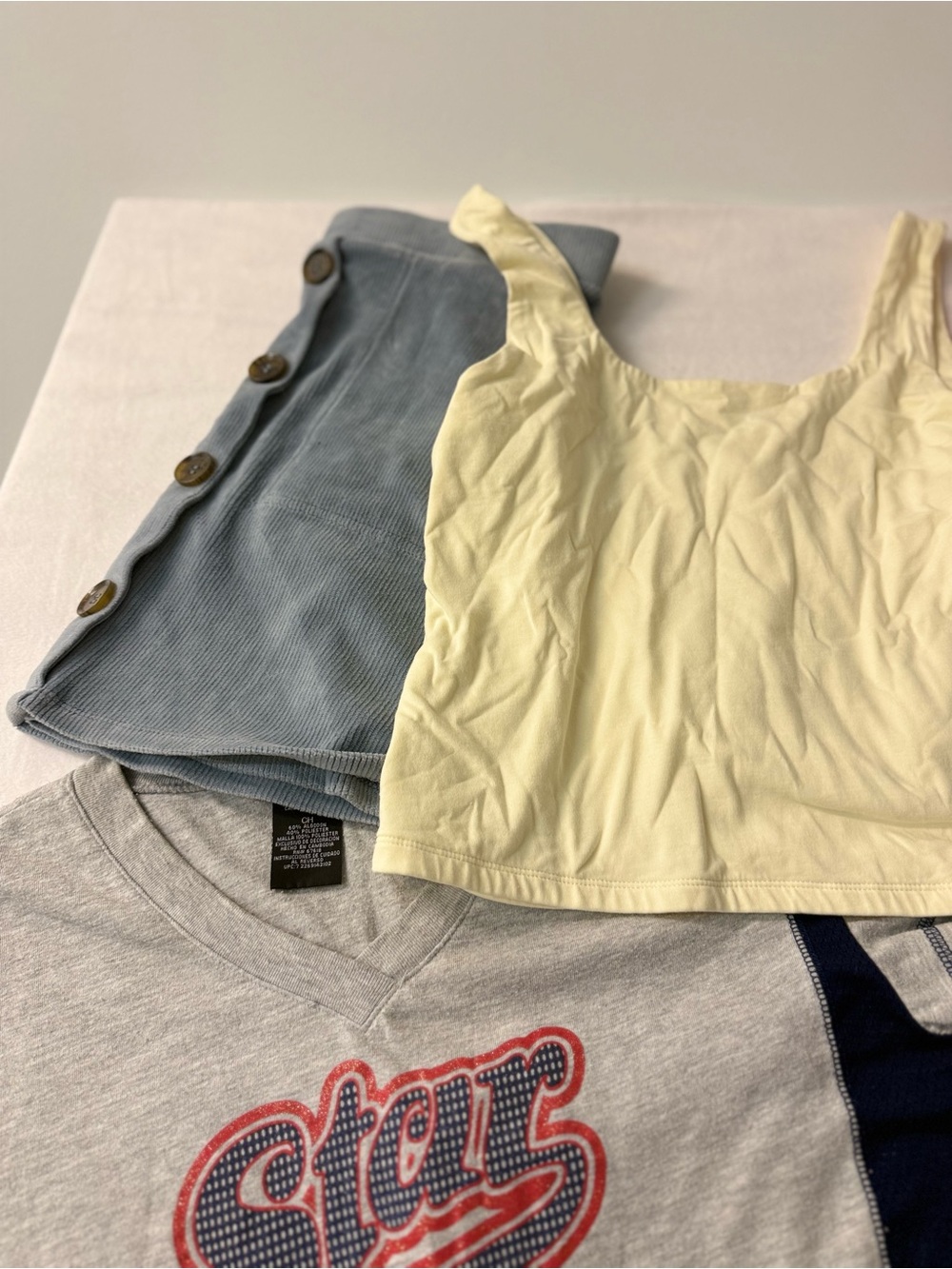 Women’s Clothing Lot Bundle Small/Medium Toos Shrts Skirts Gap Hollister 12 Pc - Picture 11 of 12
